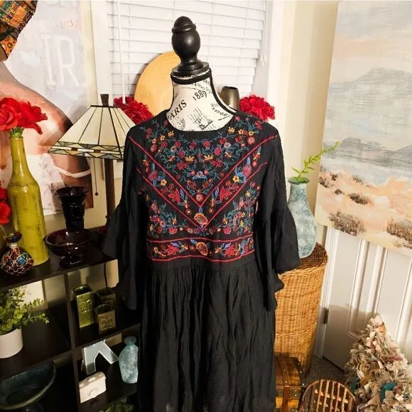 Umgee USA Rayon Blend Embroidered Babydoll Boho Dress. M fit