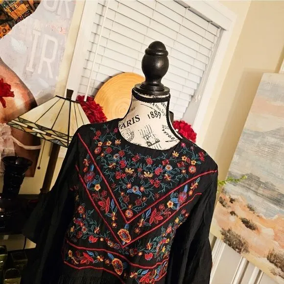 Umgee USA Rayon Blend Embroidered Babydoll Boho Dress. M fit