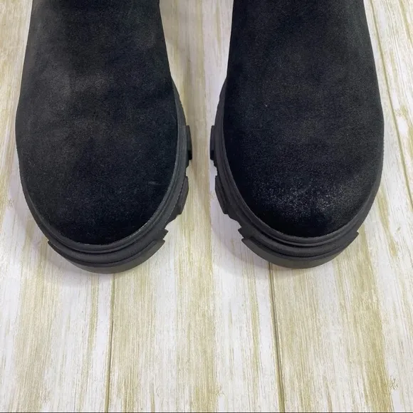 Urban Outfitters Black Faux Suede Lorenzo Chunky Chelsea Boots