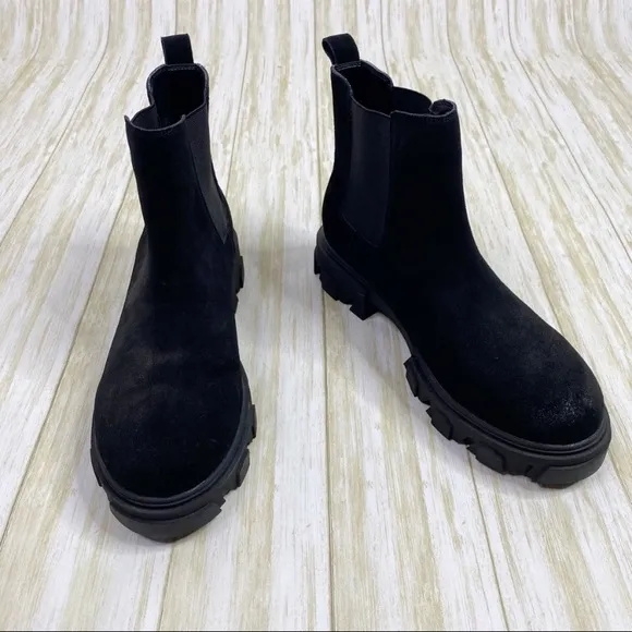 Urban Outfitters Black Faux Suede Lorenzo Chunky Chelsea Boots
