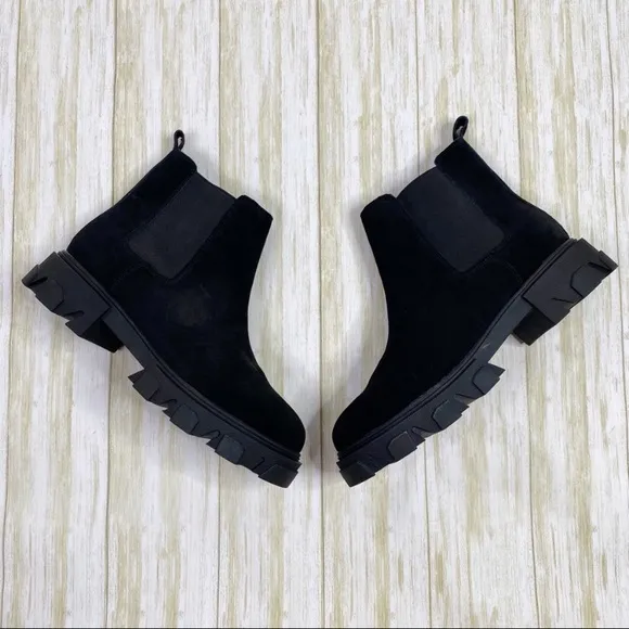 Urban Outfitters Black Faux Suede Lorenzo Chunky Chelsea Boots