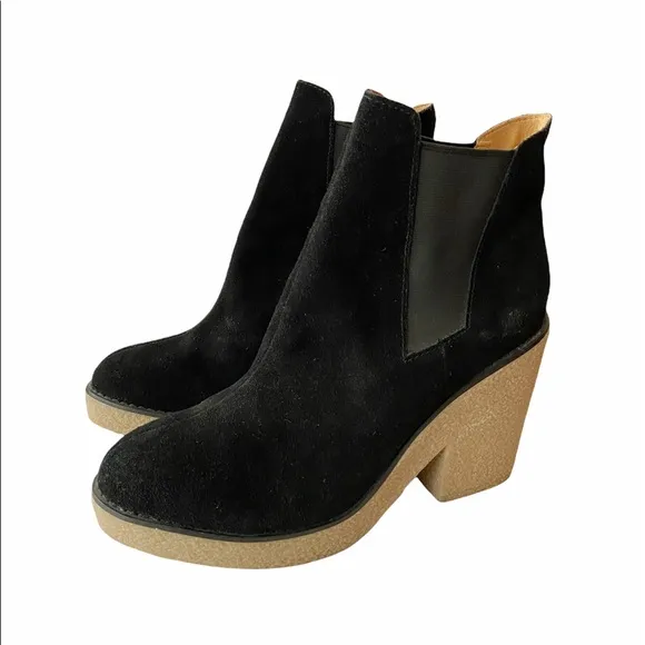 Urban Outfitters Posey Gumsole Classic Boots Boho Black Suede Upper Size 10M