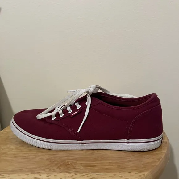 Vans Atwood Maroon Canvas Casual Sneakers Women’s 9