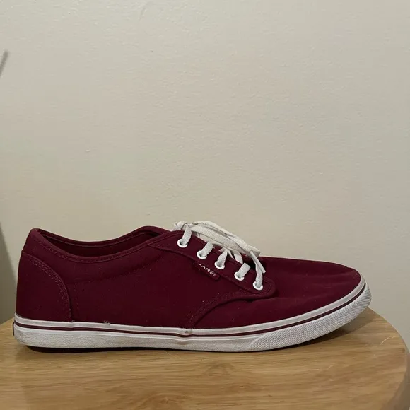 Vans Atwood Maroon Canvas Casual Sneakers Women’s 9