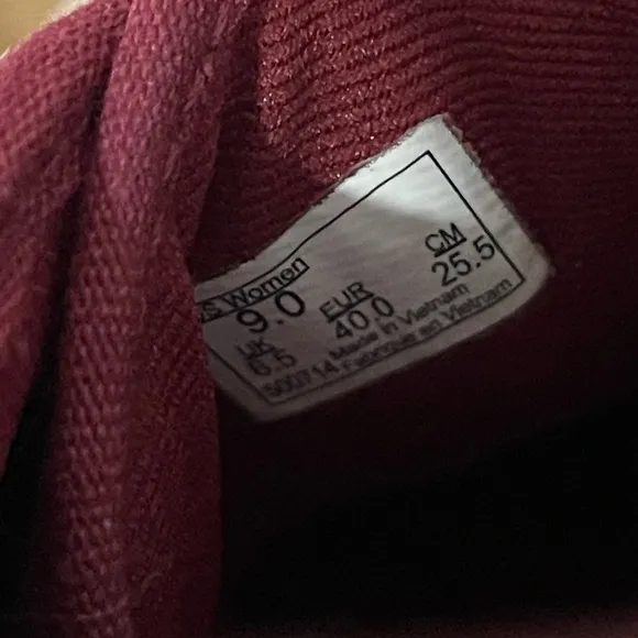Vans Atwood Maroon Canvas Casual Sneakers Women’s 9