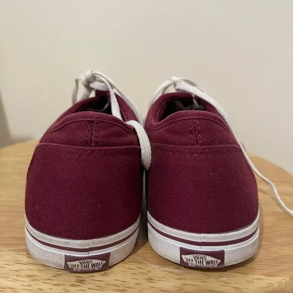 Vans Atwood Maroon Canvas Casual Sneakers Women’s 9