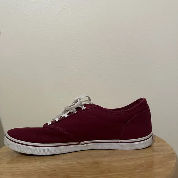 Vans Atwood Maroon Canvas Casual Sneakers Women’s 9