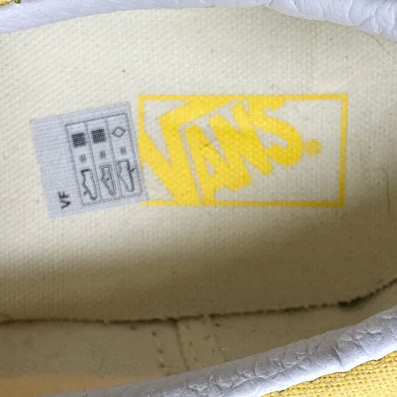 VANS Checkerboard Classic Slip-On Aspen Gold &amp; True White Sneaker