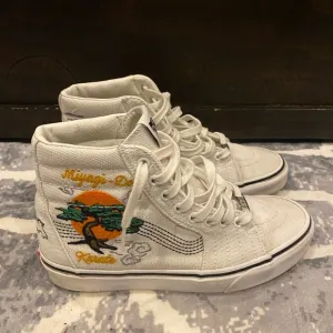 VANS COBRA KAI Sk8-Hi (True White/Multi) Skate Shoes Men’s Size‎ 6.5