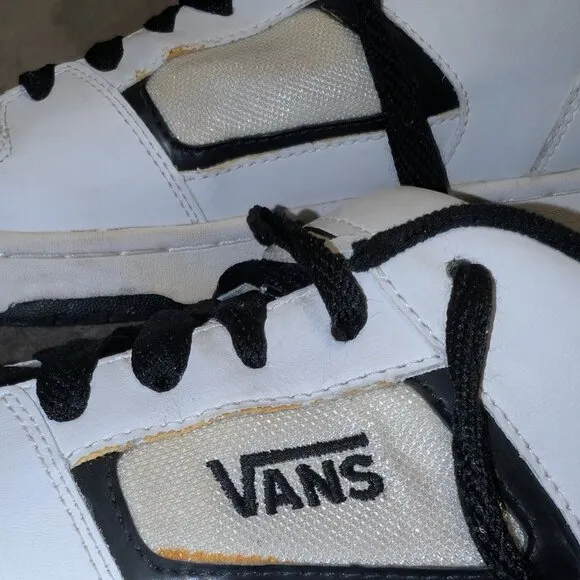 Vans Docket White/Black Leather Shoes Men's Size 10