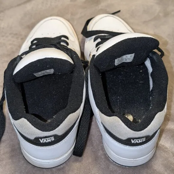 Vans Docket White/Black Leather Shoes Men's Size 10