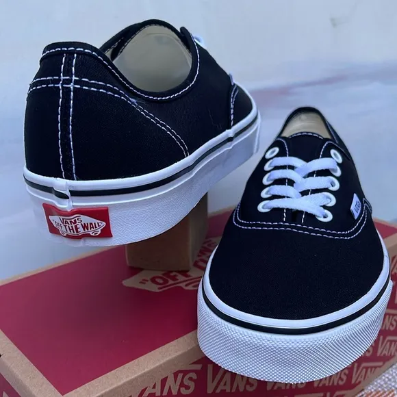 Vans Men’s Authentic BlackVN000EE3BLK Sneakers
