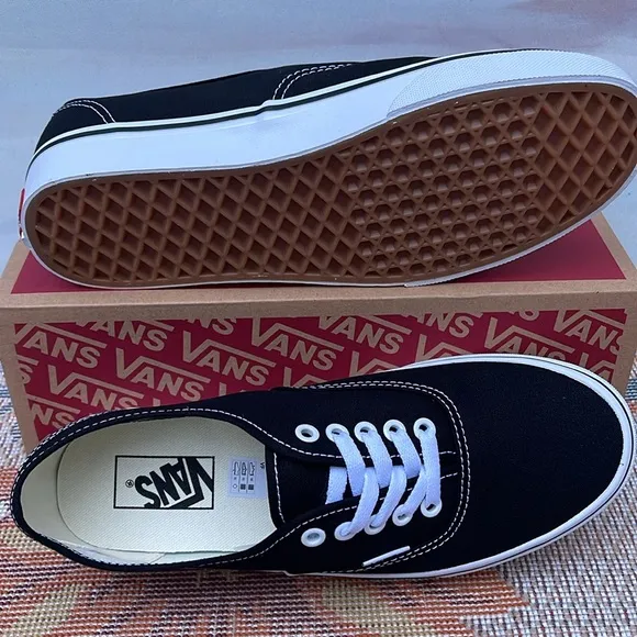 Vans Men’s Authentic BlackVN000EE3BLK Sneakers
