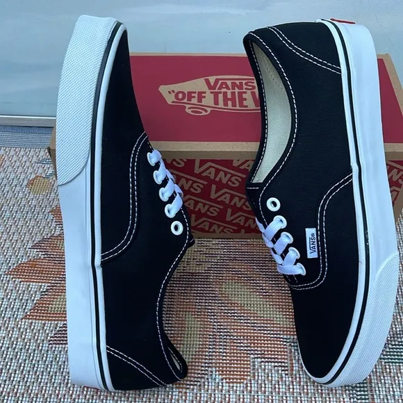 Vans Men’s Authentic BlackVN000EE3BLK Sneakers