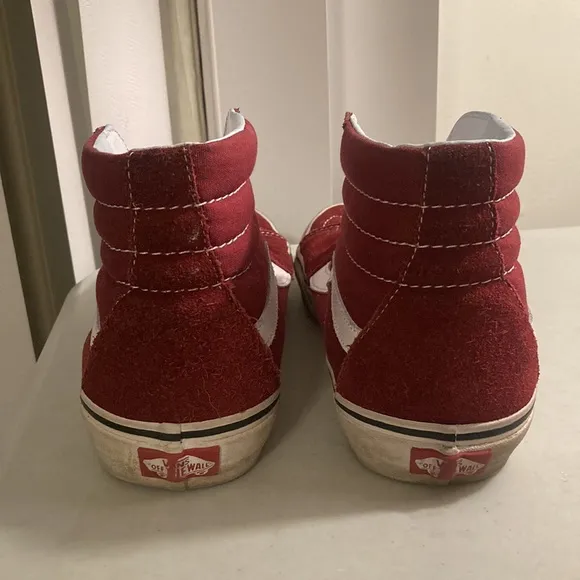 Vans off the Wall Skateboard Red Suede Leather Hitop Sneakers Men 9 Women 10.5