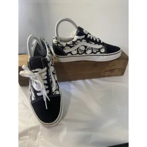 Van's Old Skool RARE Skull Black/White Skateboard Low Tops -Size M-5/W6.5-Cool