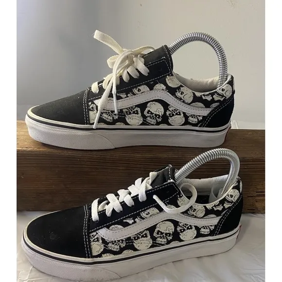 Van's Old Skool RARE Skull Black/White Skateboard Low Tops -Size M-5/W6.5-Cool