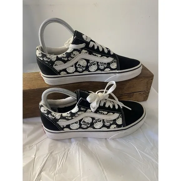 Van's Old Skool RARE Skull Black/White Skateboard Low Tops -Size M-5/W6.5-Cool