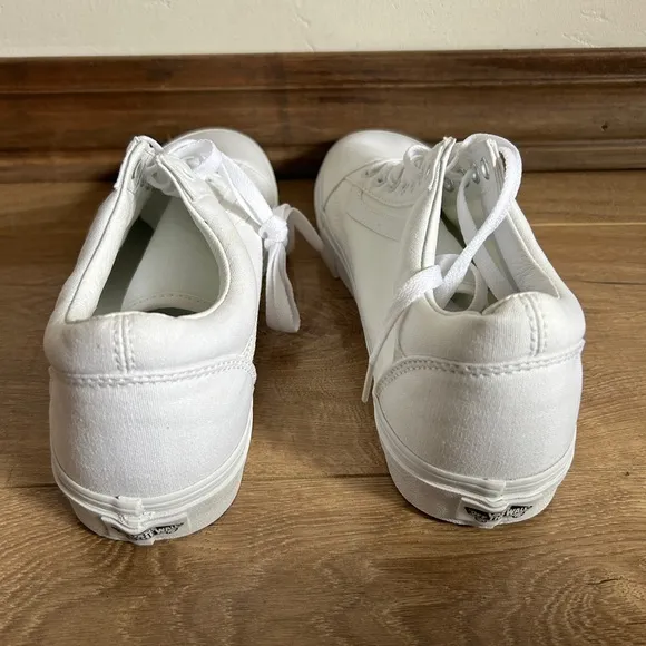 Vans Old Skool True White Sneakers