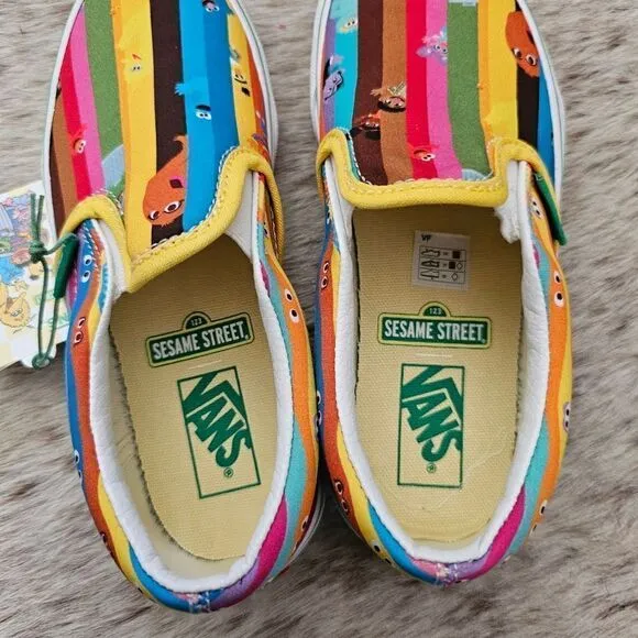 Vans Sesame Street Boys Girls Slip-on Sneakers Shoes Multicolor Size 1 NEW