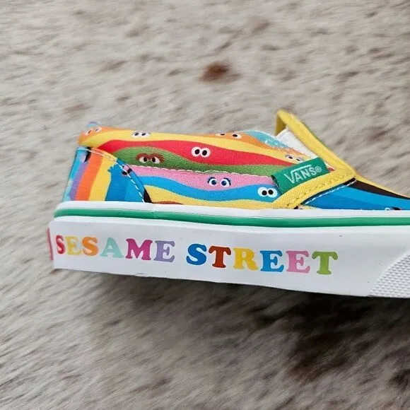 Vans Sesame Street Boys Girls Slip-on Sneakers Shoes Multicolor Size 1 NEW