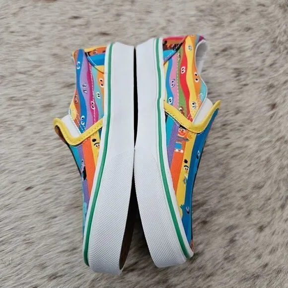 Vans Sesame Street Boys Girls Slip-on Sneakers Shoes Multicolor Size 1 NEW