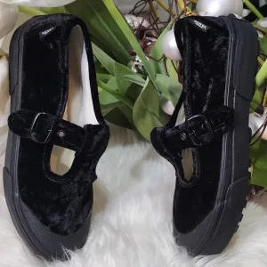VANS Style 93 Crushed Velvet Women Shoes (black)size8 New