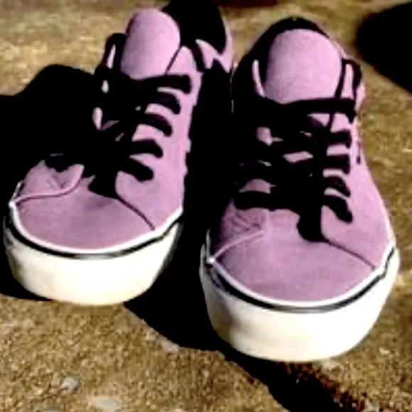 Vans Suede Purple Unisex Skateboard Sneakers Men’s Size 10 Women’s Size 11 Rare