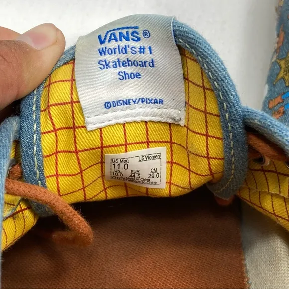 Vans Toy Story Sheriff Woody Andy Skateboard Shoes Mens Sz 11 Disney Pixar Denim