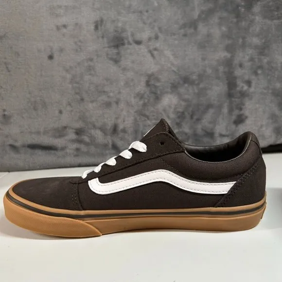 Vans Ward Low-Top Skate Sneakers Brown Gum Sole Casual Shoes Kids Size‎ 6