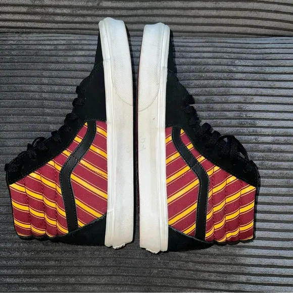 Vans x Harry Potter Gryffindor SK8-Hi Suede Sneakers Men’s 8 / Women’s 9.5
