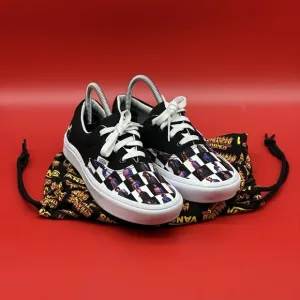 Vans x Stranger Things Customs Character Checkerboard ComfyCush Men's 6/Wom 7.5