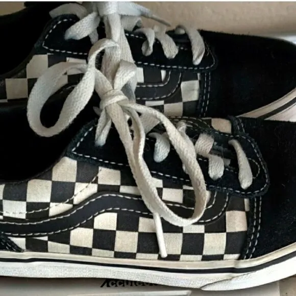 Vans Off The Wal Youth Black and White Checkered Old Skool Skate Lace Up Shoes