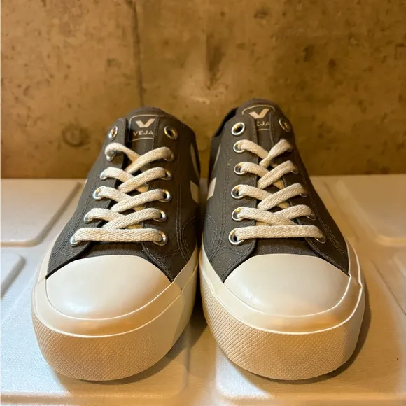 Veja Brown and White Sneakers Classic Low-Top Design