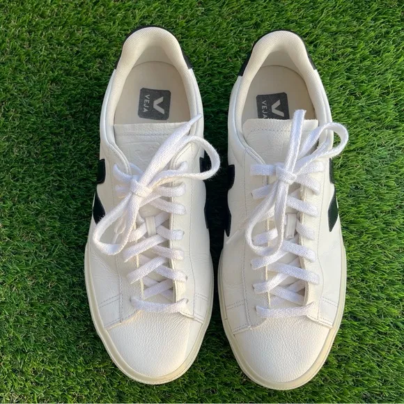 Veja Campo White/Black Leather Size 8M/9.5W