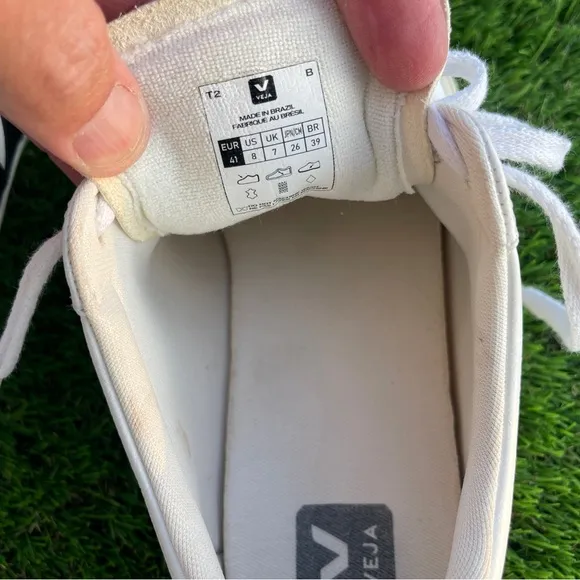 Veja Campo White/Black Leather Size 8M/9.5W