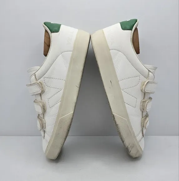 Veja | Recife white green leather tennis prep low-top sporty sneakers | WMS 9.5