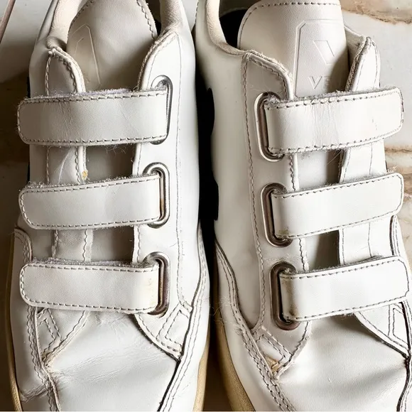 Veja White and Black Retro-Inspired Sneakers