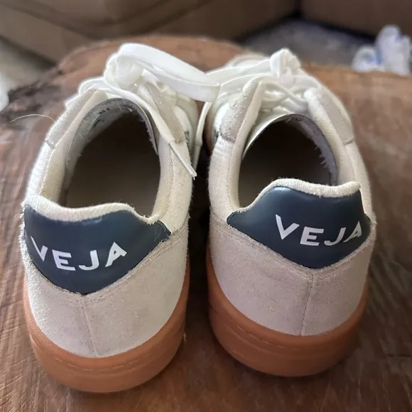 Veja women’s White and Blue Sneakers
