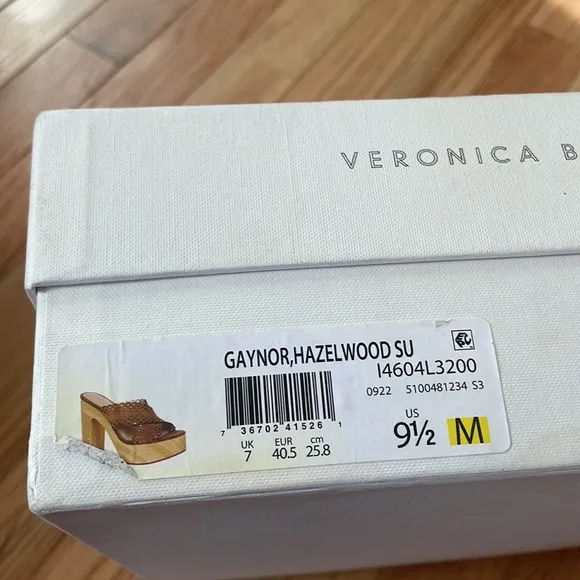 Veronica Beard Sandals Womens 9.5 Gaynor Suede Platform Mule Hazelwood Vacation