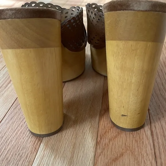 Veronica Beard Sandals Womens 9.5 Gaynor Suede Platform Mule Hazelwood Vacation
