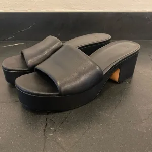 Vince Black Margo Mules Sleek Modern Design