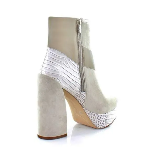 VINCE CAMUTO &quot;GILISAMA&quot; ALMOND BEIGE LEATHER BLOCK HEEL PLATFORM ANKLE BOOT🆕