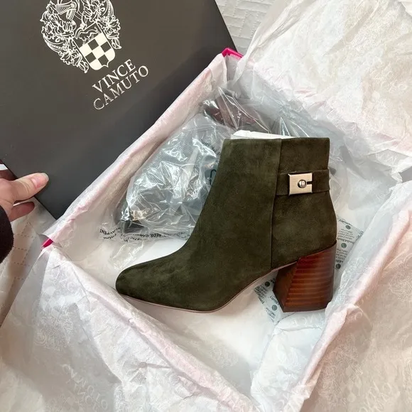 Vince Camuto Lux Kid Suede Booties NEW sz 5 Dark Greenery Laiklen Leather Shoes