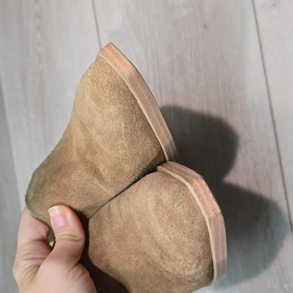 Vince Camuto Women Wevenly Suede Square Toe Heels shoes sz 8M