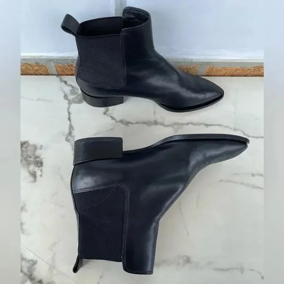 Vince leather ankle boots size 8