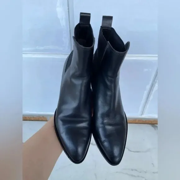 Vince leather ankle boots size 8