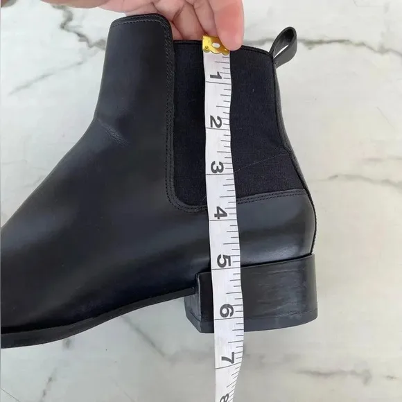 Vince leather ankle boots size 8