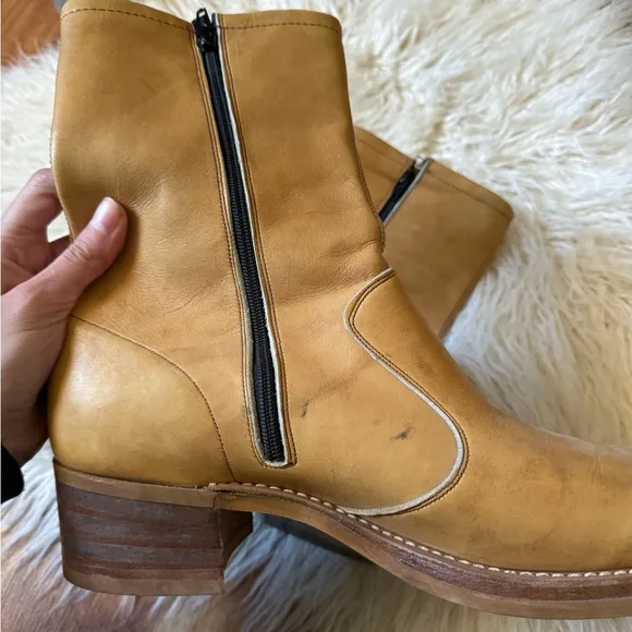 Vintage 1970s Levi’s Men’s Leather Heeled Boots