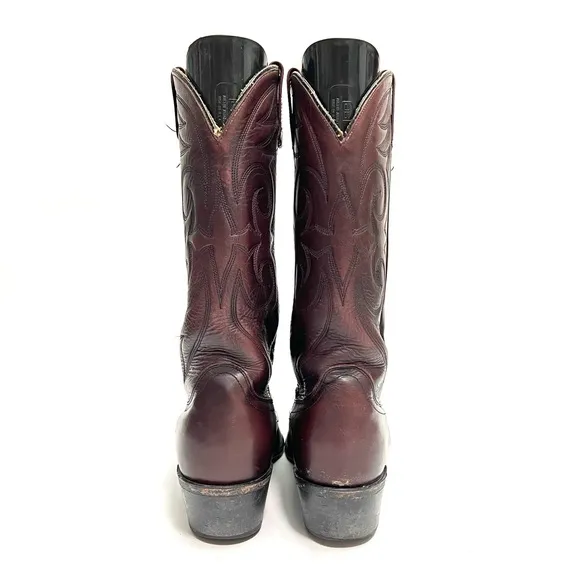 Vintage 1980s men’s oxblood leather western style cowboy boots